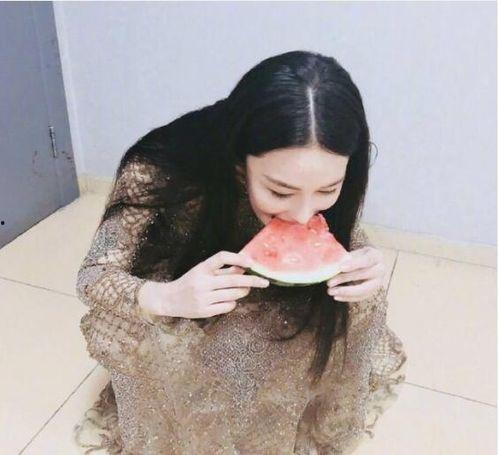 娱乐吃瓜酱衣服图片大全